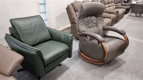 Különböző anyagú és színű relax fotelek