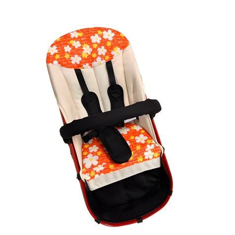 Különböző anyagú babakocsi ülőpárnák