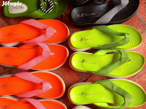 Különböző méretű és színű babalabda