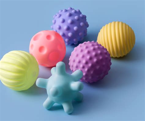 Szenzoros labdák különböző textúrákkal