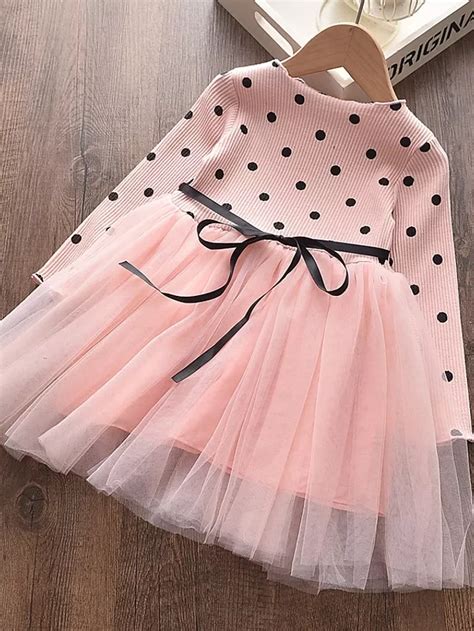 Választék kislány ruhákból