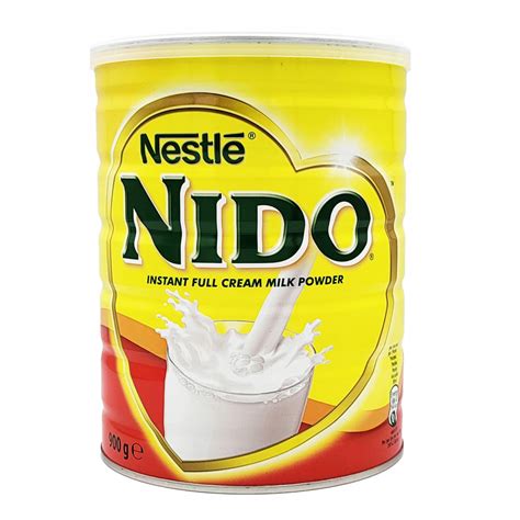 Illusztráció a tejpor cumisüvegbe adagolásáról