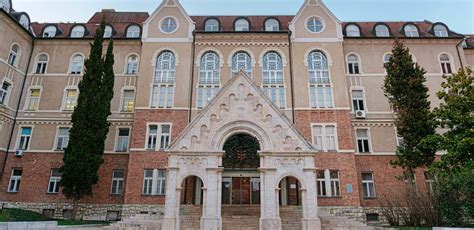 Pécsi Tudományegyetem Patológiai Intézetének épülete