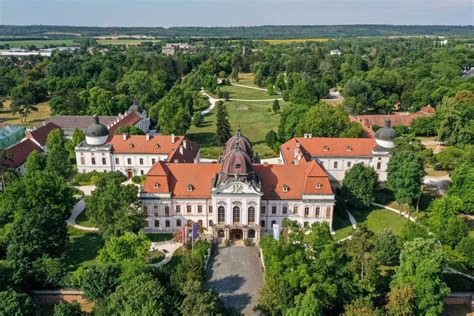 Gödöllő városának légi felvétele