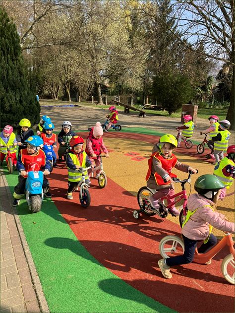 Akadálymentesített óvodai környezet mozgáskorlátozott gyermekek számára