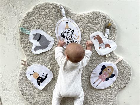 Kézzel készített babajátékok