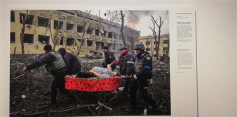 Jevhen Maloletka: Légitámadás a mariupoli kórház szülészete ellen