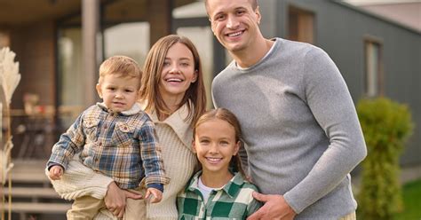 Svéd család, szülők és gyermek