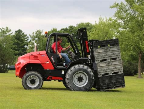 Kubota motor terepjáró targonca belsejében