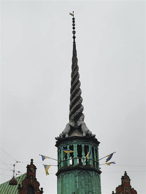 A Børsen sárkánytornya