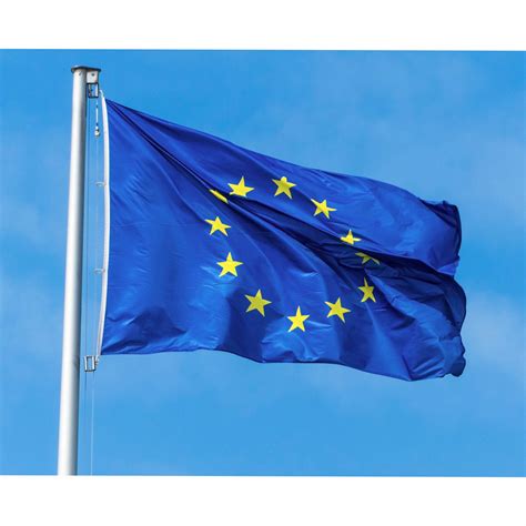 Uniós zászló és épület