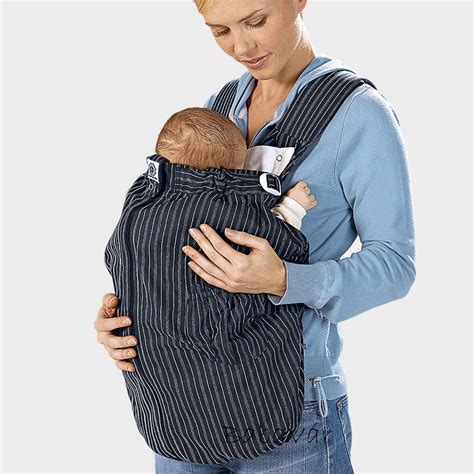 Baba helyes hordozó pozíciója