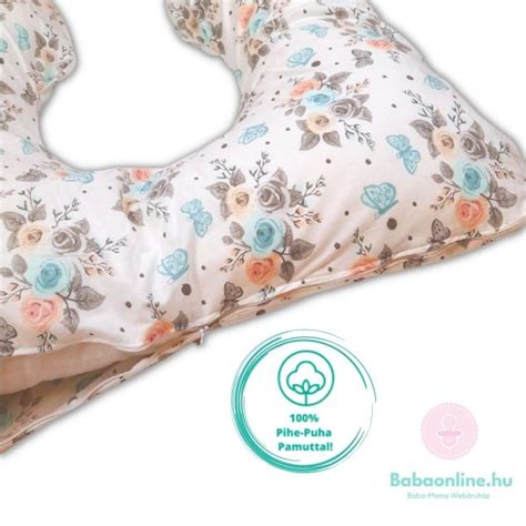 Kismama nyújtózik széles terpeszű gyermekpózban