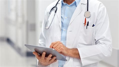 Dr. Toldi portréja vagy egy szimbolikus orvos kép