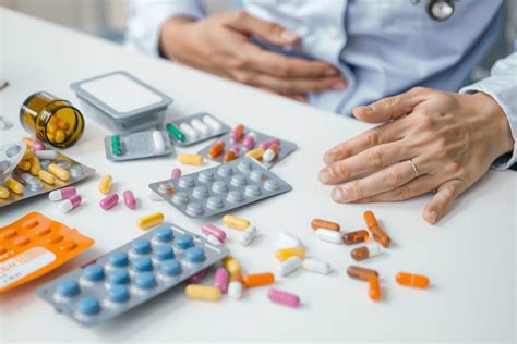 Infografika a gyakori és ritka mellékhatások összehasonlításáról