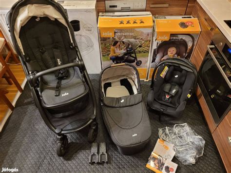 Különböző multifunkciós babakocsi egységek