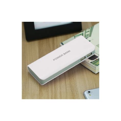 Mobiltelefon töltő és powerbank