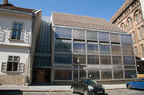 Virág Csaba terve az Országos Villamos Teherelosztó épületéhez