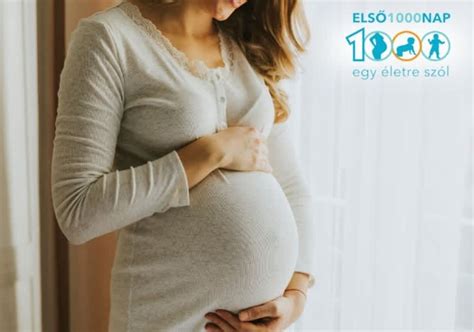 A kismama pocakja a terhesség második trimeszterében