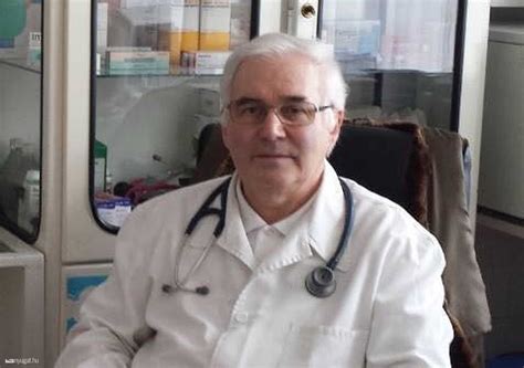 gyermekorvos adagoló fecskendővel