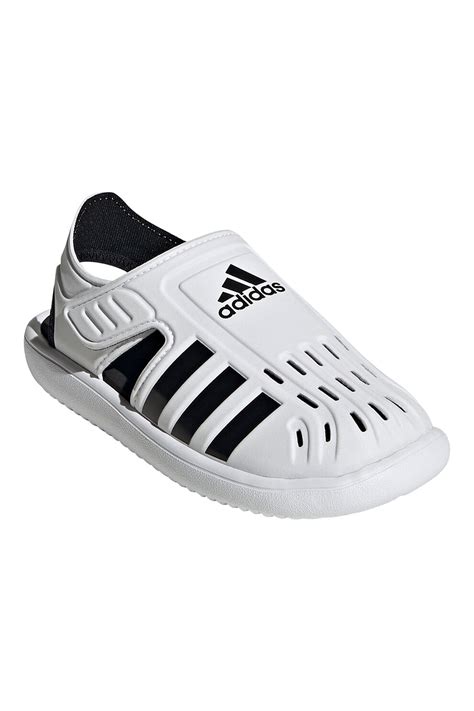 Adidas gyerek szandálok részletei