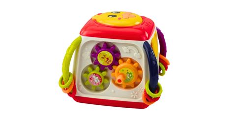 Interaktív kocka különböző mozgó elemekkel