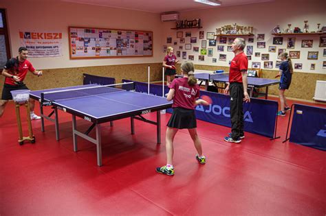 asztalitenisz edzés gyermekekkel