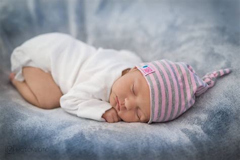 A csecsemő koponyája kutacsokkal