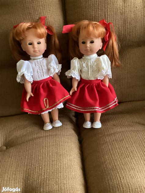 Götz babák különböző ruhákban és méretekben