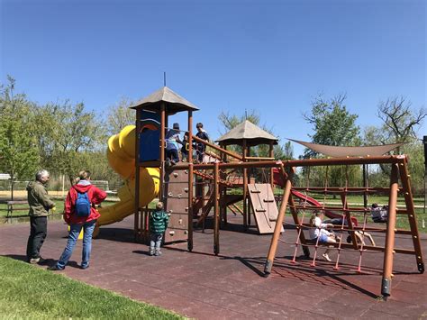Játszótér a strandon