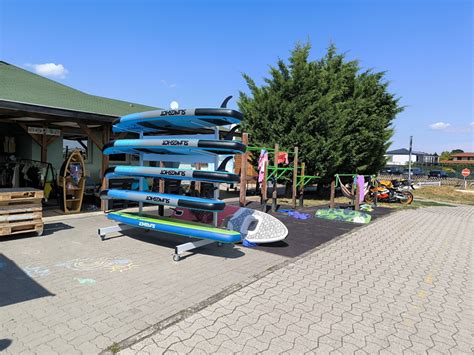 Vízibicikli kölcsönzés a strandon