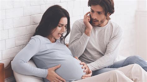 Szülés megindulásának jelei: fájások