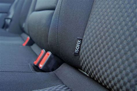 ISOFIX rögzítőszemek