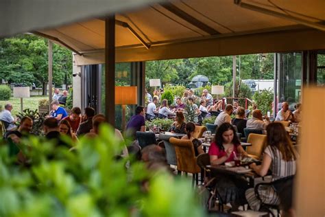 gyereksarok a Vakvarjú étteremben