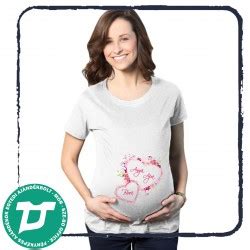 Kismama póló divatos viseletben