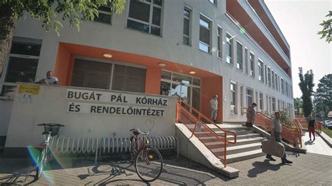 Szülészeti osztály kórtermei