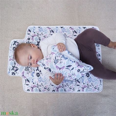 pelenkázó neszesszer és alátét